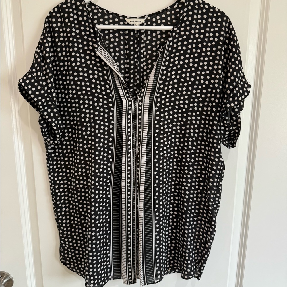 Max Studio Black and White Dolman Sleeve Blouse